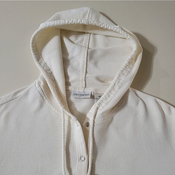 Delicates Women's Short Sleeve Snap-front Creme Cropped Hoodie - Picture 7 of 10